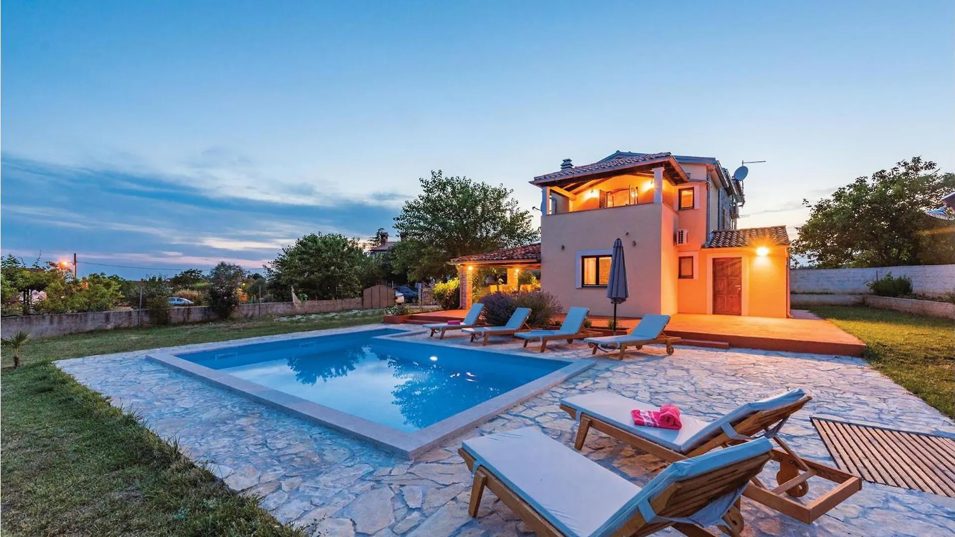 Holiday home Stunning Home In Peresiji With Kitchen Croatia