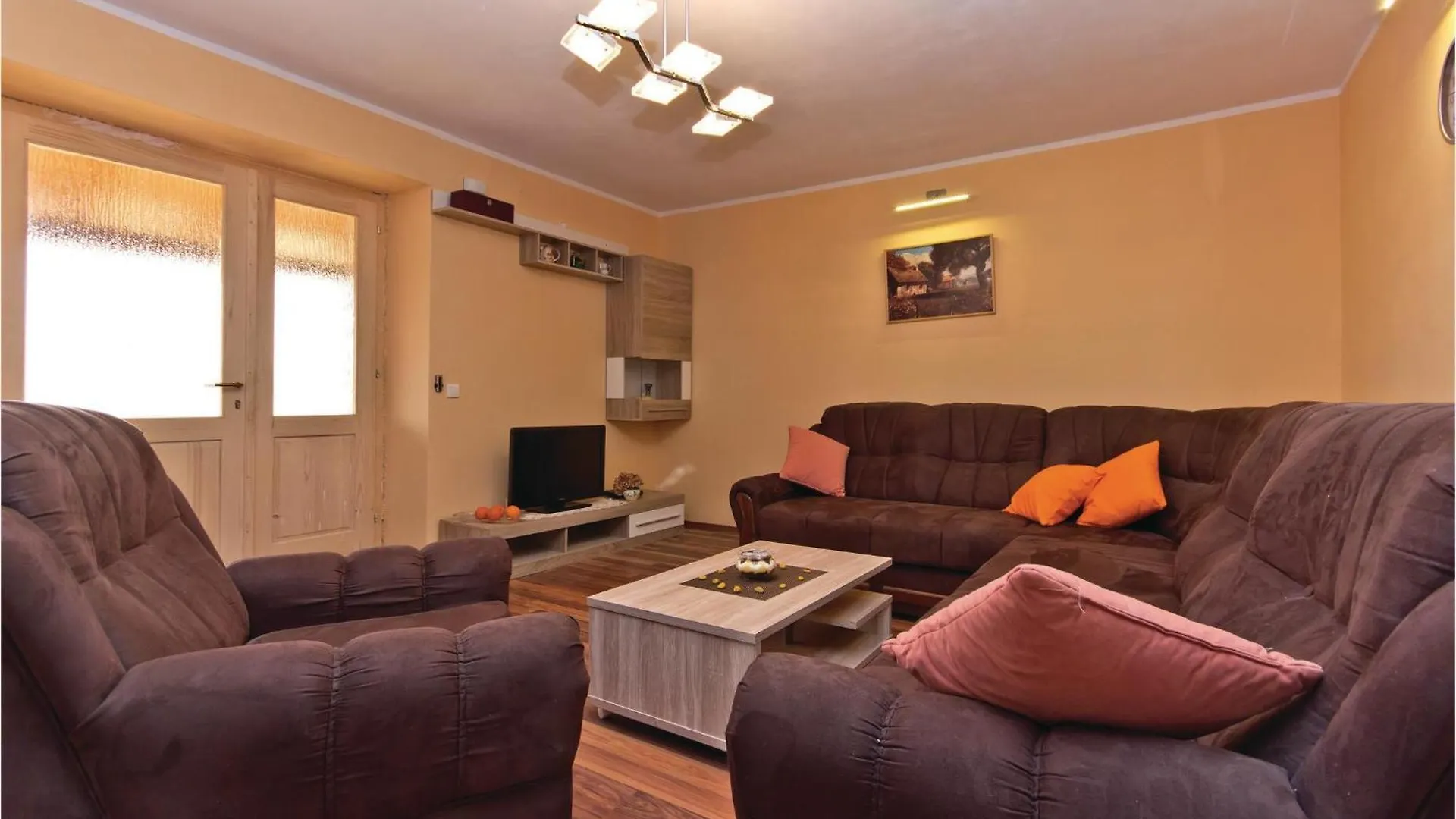 Stunning Home In Peresiji With Kitchen